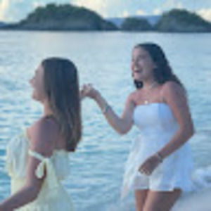 Meet your Posher, Adriana